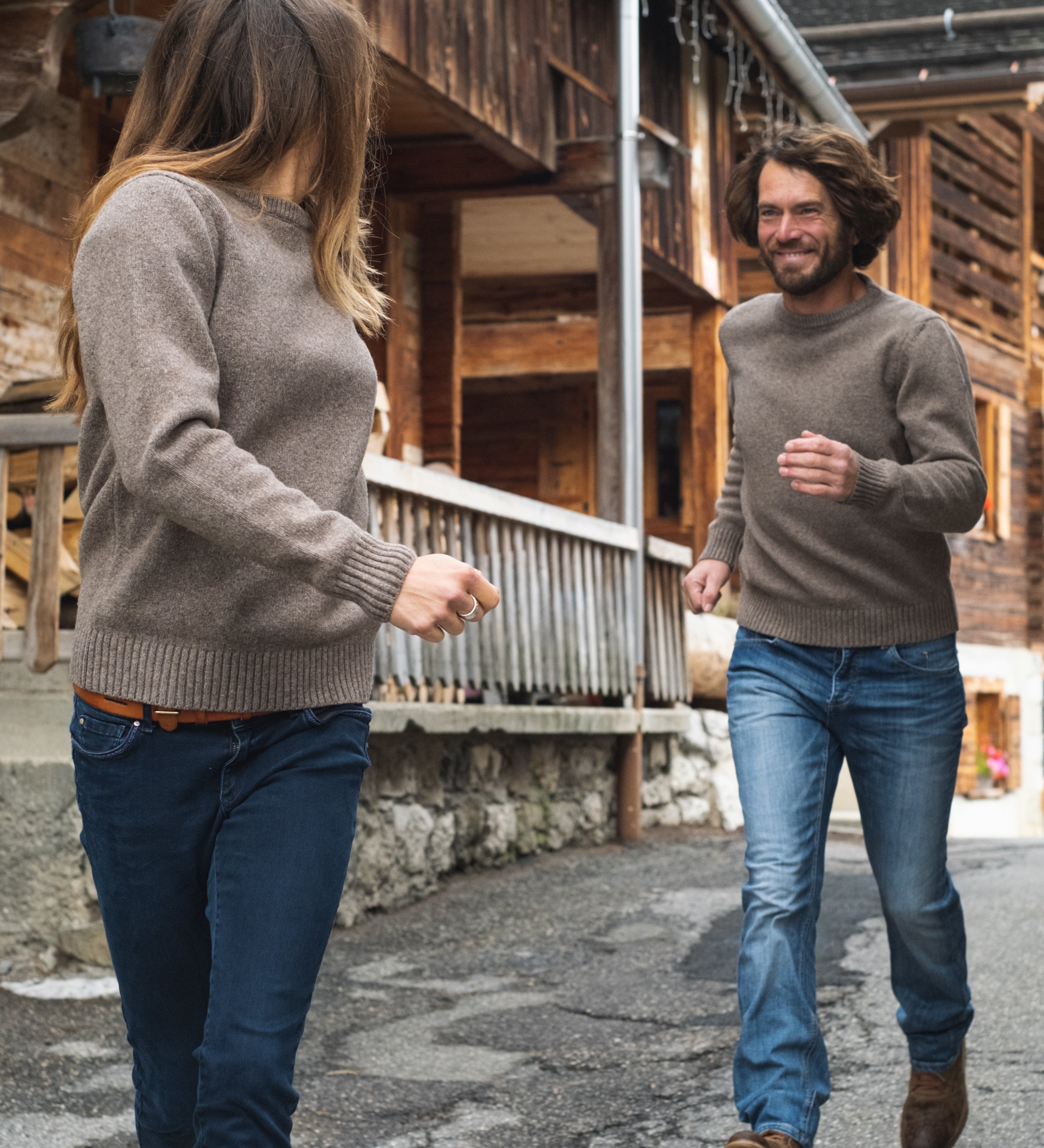 Fondez pour la qualité de nos pulls en laine!