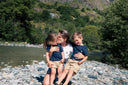 T-shirt enfant bleu vue de dos - Le petit Authentique Tranquille Emile