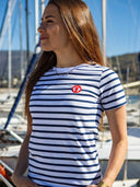 T-shirt marinière femme bleu en coton confectionné en France - Le Marin vue de face