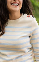 Pull marin femme rayé porté - Le Matelot Tranquille Emile