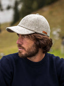 Casquette beige chevrons en laine mérinos confectionnée en France - La Raffinée vue de face