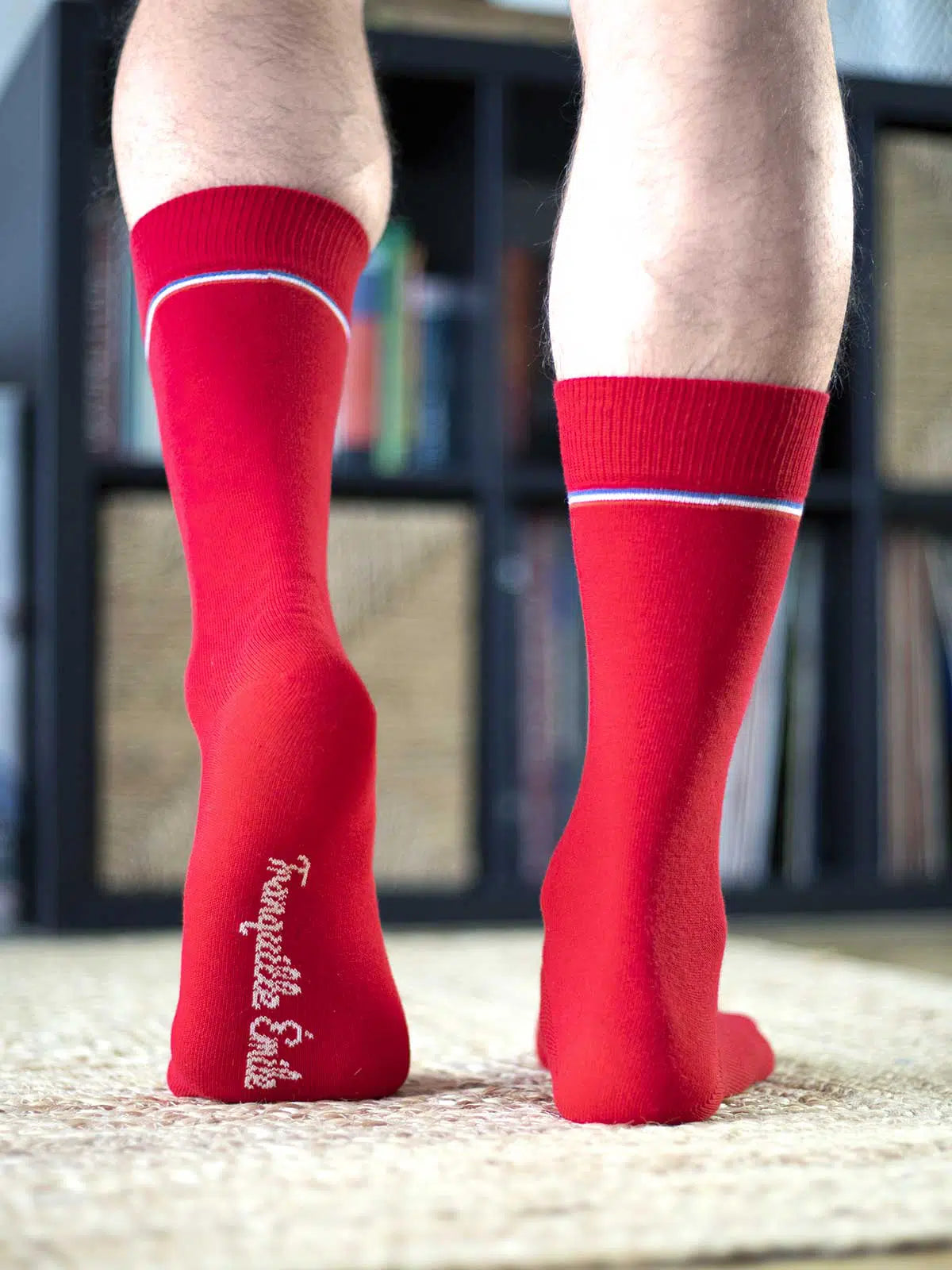 Chaussettes rouges unies confectionnées en France - Les Unies vue de face