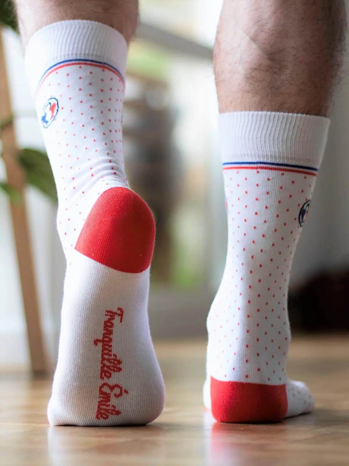 Chaussettes blanches pois portées - Les Pois Tranquille Emile