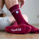Chaussettes bordeaux unies confectionnées en France - Les Unies vue de face