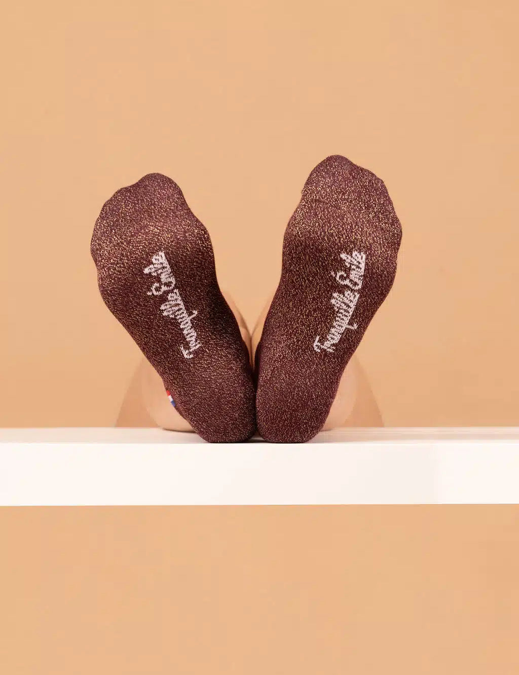 chaussettes-paillettes-femme-rouge-or_jpg.webp