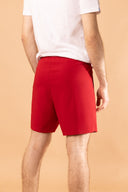 Maillot de bain homme rouge porté - Le Baigneur Tranquille Emile