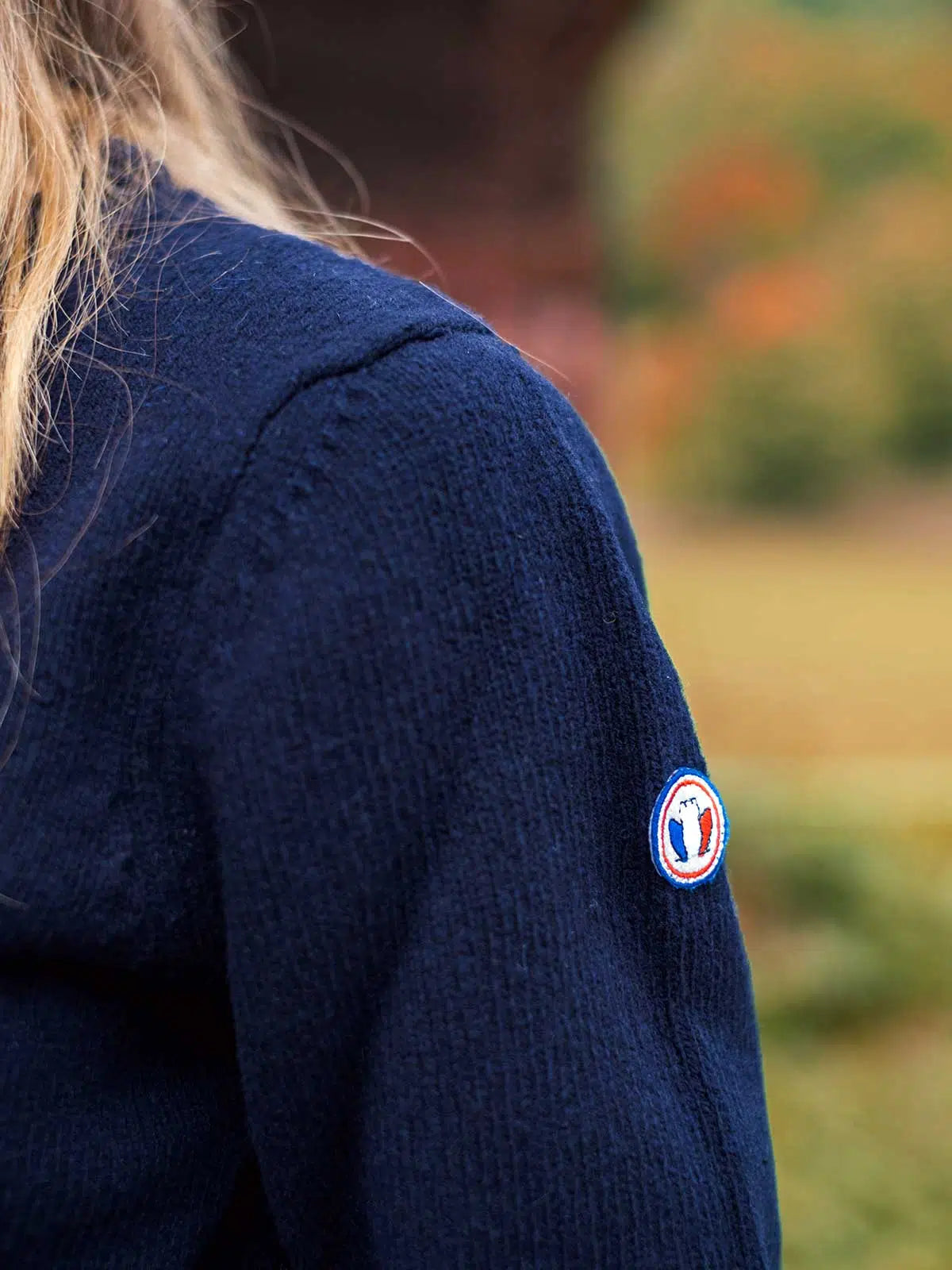 Pull unisexe bleu détail maille mérinos - Le Frileux confection française