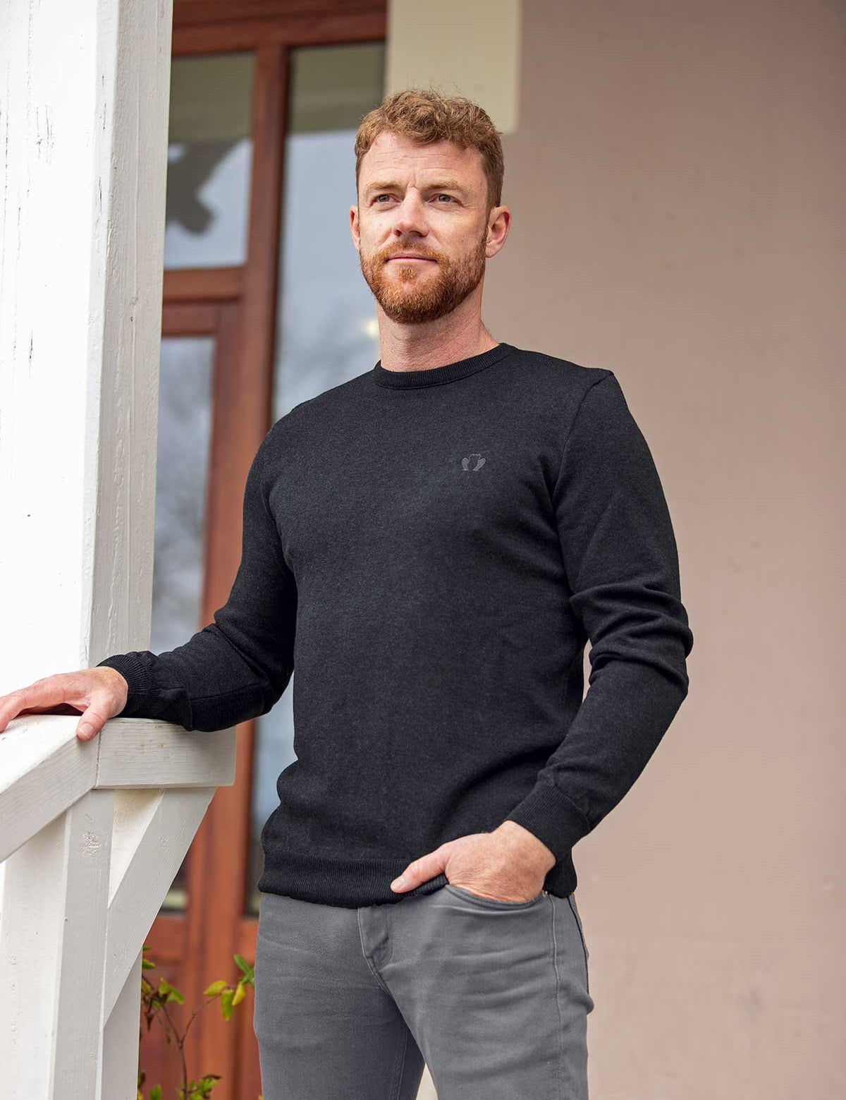 pull-made-in-france-homme-le-delicat-2023-noir-chine-1.jpg