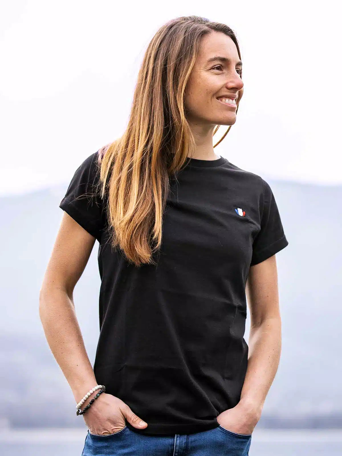 T-shirt femme noir en coton confectionné en France - L'Authentique vue de face