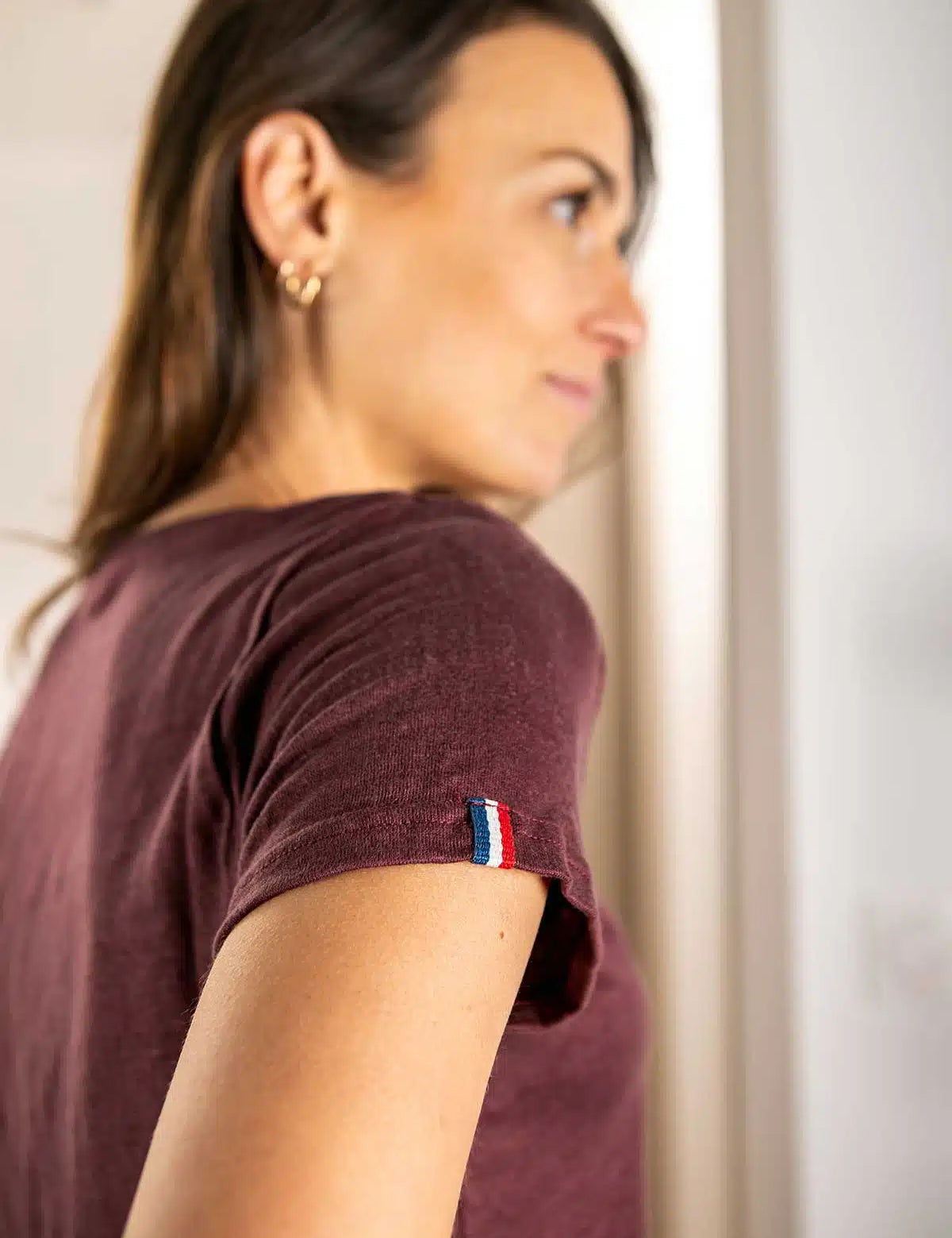 t-shirt-made-in-france-femme-l-indispensable-rouge-bordeaux-3_jpg.webp
