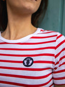T-shirt marinière femme rouge porté - Le Marin Tranquille Emile