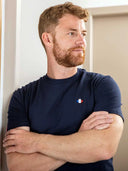 T-shirt homme bleu marine en coton confectionné en France - L'Authentique vue de face