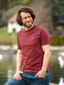 T-shirt homme bordeaux en coton confectionné en France - L'Authentique vue de face