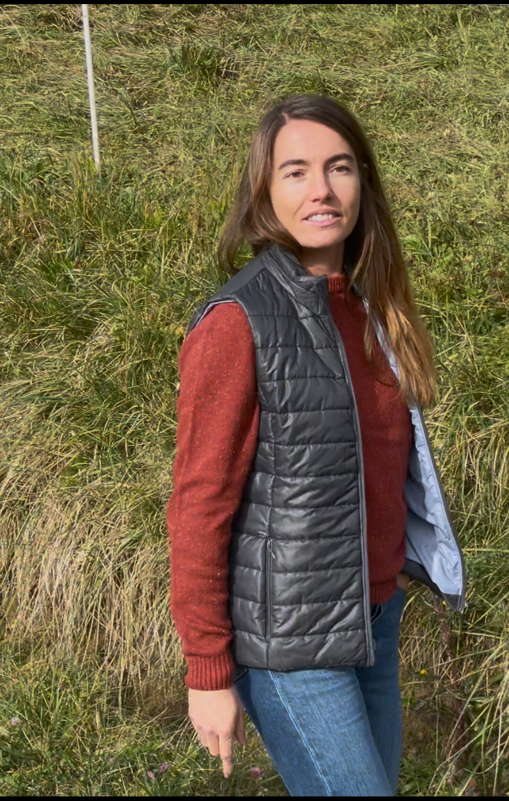 Doudoune sans manches femme gris orage confectionnée en France - La Tempérée vue de face
