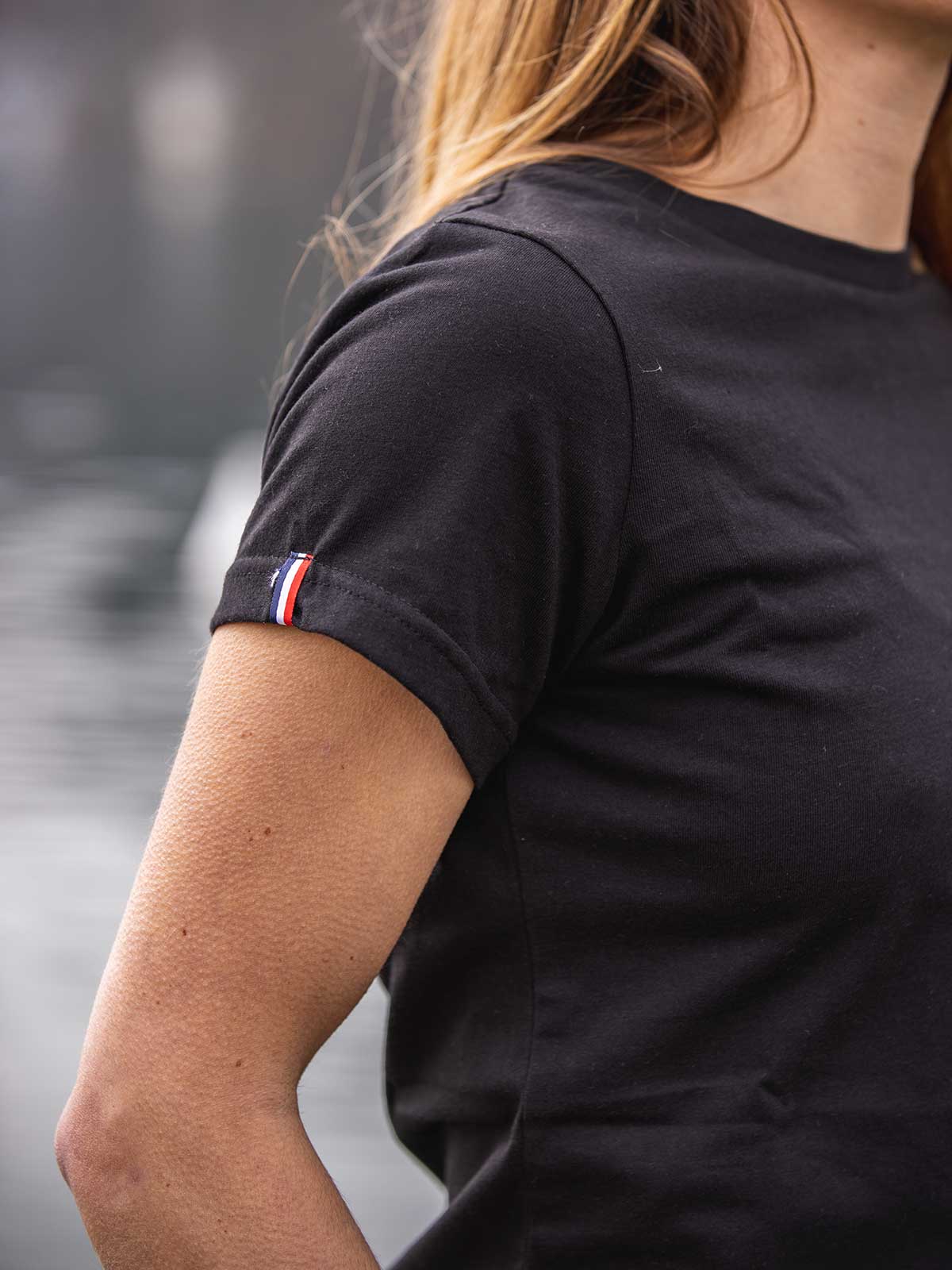 t-shirt-made-in-france-femme-l-authentique-noir-2022-2
