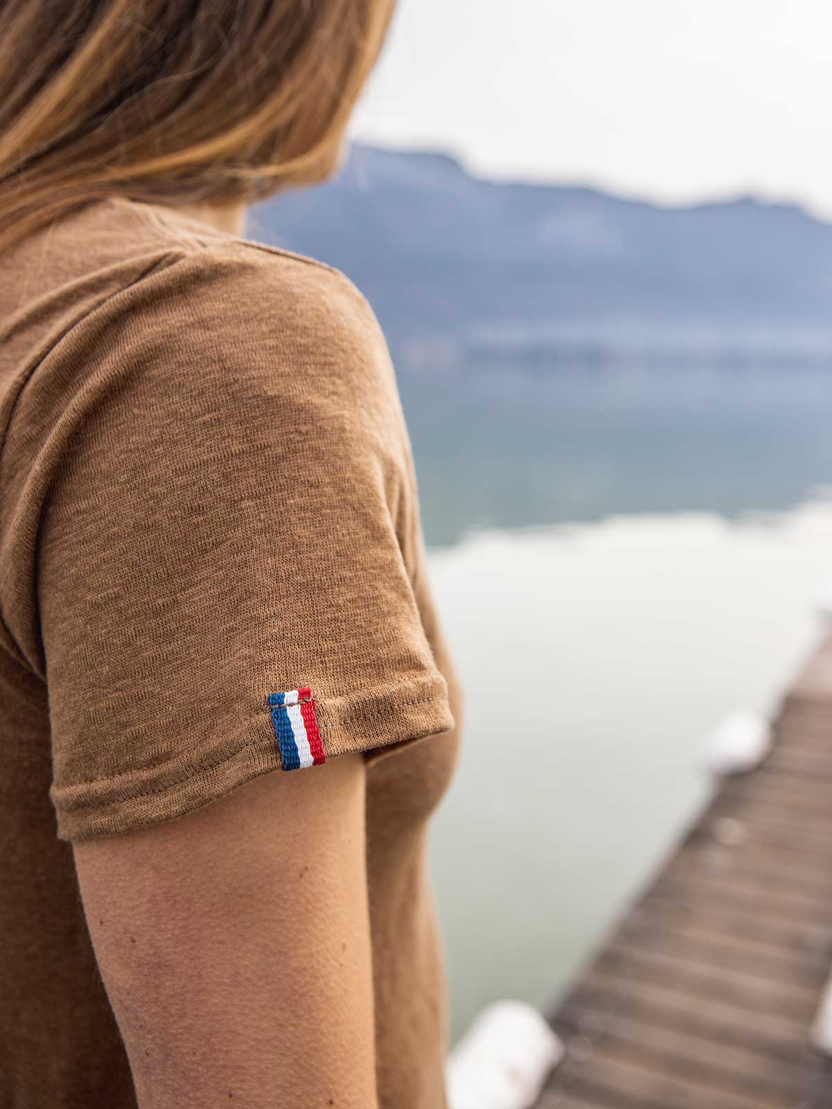 t-shirt-lin-made-in-france-femme-l-indispensable-brun-4